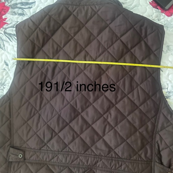 Polo. Ralph Lauren Quilted Vest - Picture 10 of 11